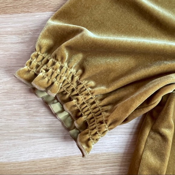 MADEWELL Velvet Smocked Crossover Top NWOT - Picture 8 of 10